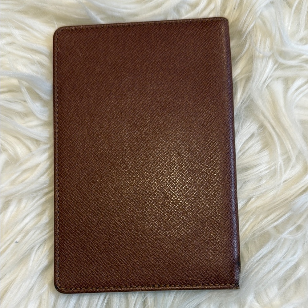 Louis Vuitton Porte 2 Cartes Vertical Brown Taiga Leather Card Case Holder - Picture 5 of 9
